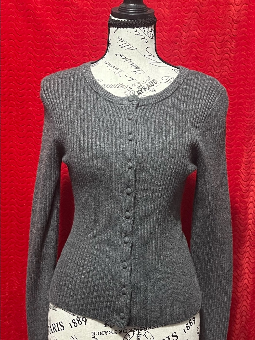 Fitted Gray Ribbed Button-Front Cardigan Sweater
